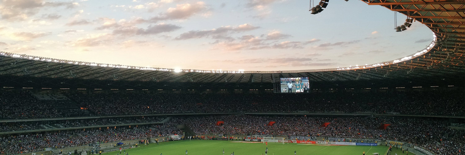 Photo d'une arène dans un stade de football.