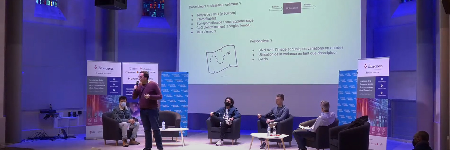 Présentation du projet des étudiants de Poitiers à l'événement Dataquitaine 