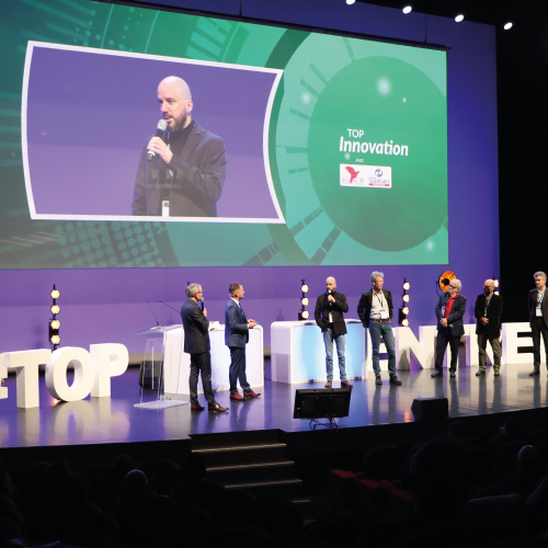 Arnaud Bour, dirigeant de la société Einden sur la scène du Top Entreprise Vienne 2022 au Palais des congrès du Futuroscope